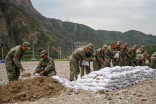 巴黎人报：巴黎关注基米希和吉马良斯，坎波斯联系了后者的团队